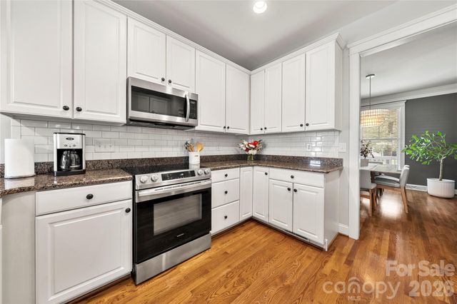1255 Shadow Bend Drive, Tega Cay, SC 29708