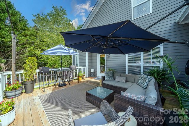 1255 Shadow Bend Drive, Tega Cay, SC 29708