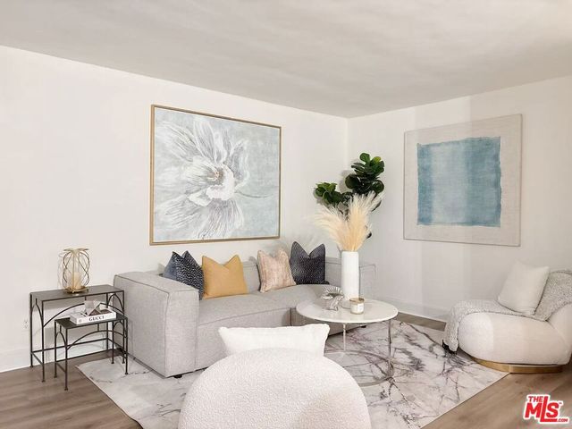 1250 W 37th Street, Los Angeles, CA 90007