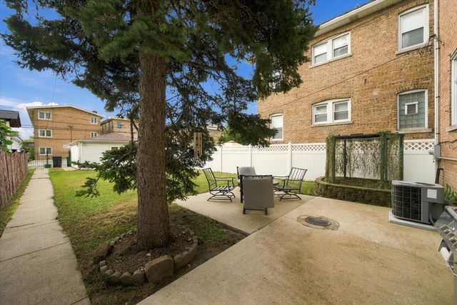 1838 Maple Avenue, Berwyn, IL 60402