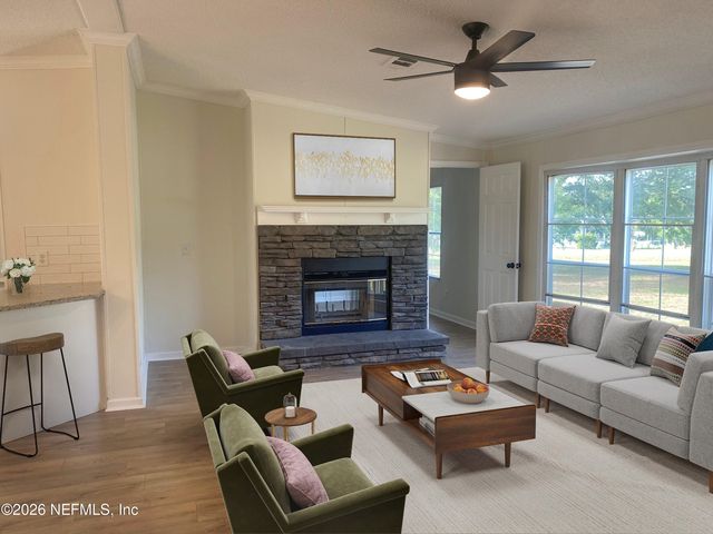 195 YUCCA Street, Middleburg, FL 32068