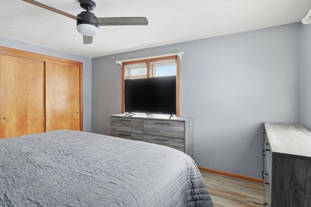 135 Bulat Dr, Springfield, MA 01129