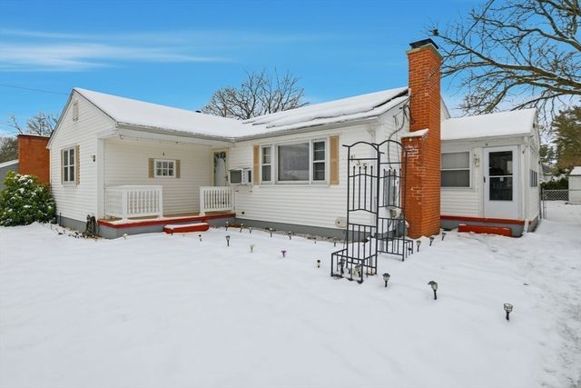 135 Bulat Dr, Springfield, MA 01129