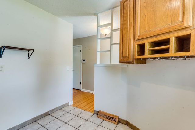 9620 W Tee Ln, Wichita, KS 67212