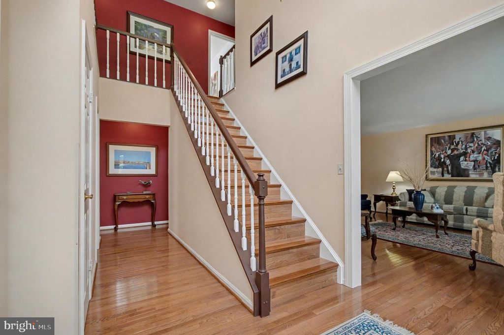 Image 2 of property listing at 401 FAIR HILL CT, Annapolis, MD 21403