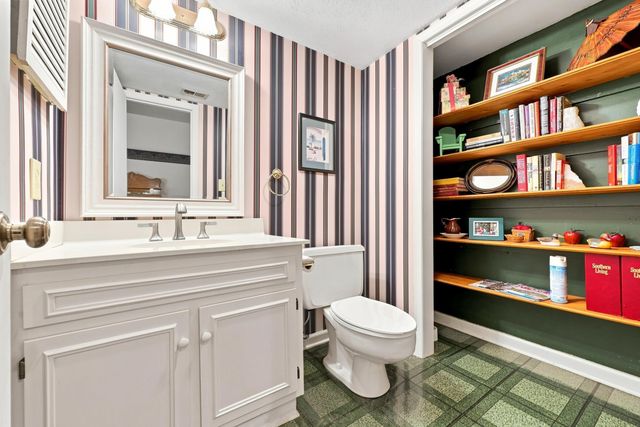 311 75th Ave N Apt 15, Myrtle Beach, SC 29572