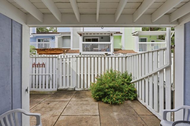 311 75th Ave N Apt 15, Myrtle Beach, SC 29572