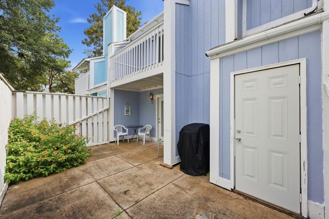 311 75th Ave N Apt 15, Myrtle Beach, SC 29572