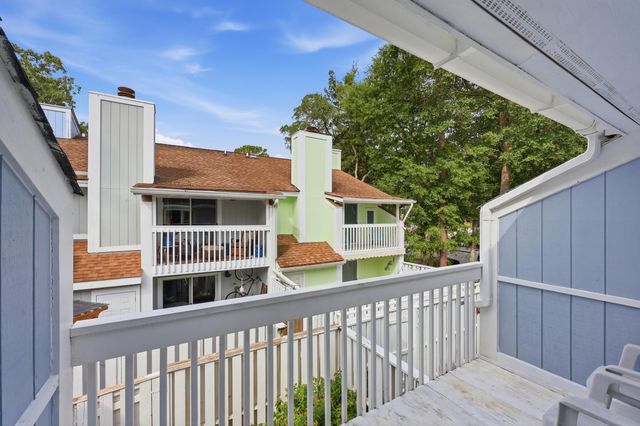 311 75th Ave N Apt 15, Myrtle Beach, SC 29572