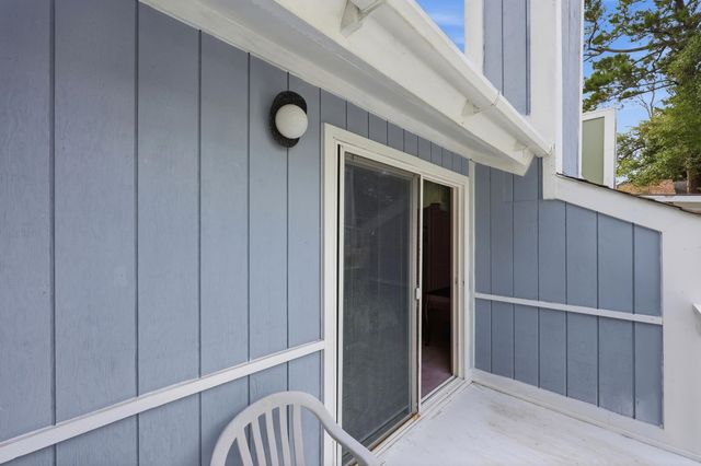 311 75th Ave N Apt 15, Myrtle Beach, SC 29572
