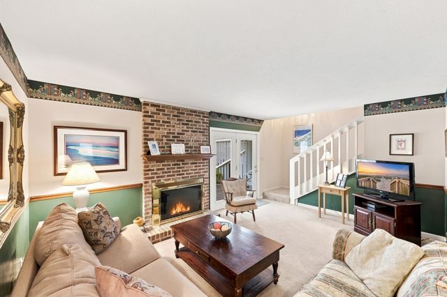 311 75th Ave N Apt 15, Myrtle Beach, SC 29572