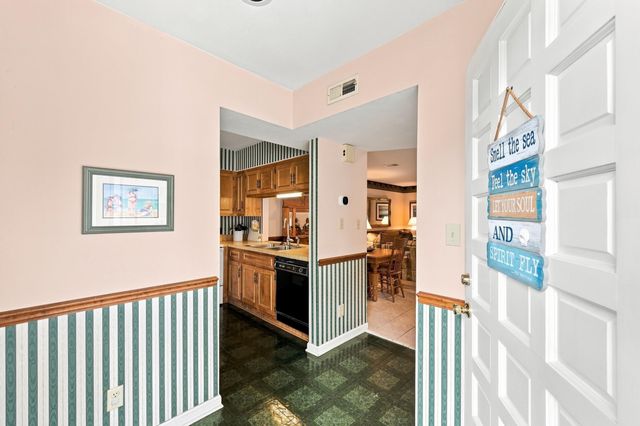 311 75th Ave N Apt 15, Myrtle Beach, SC 29572