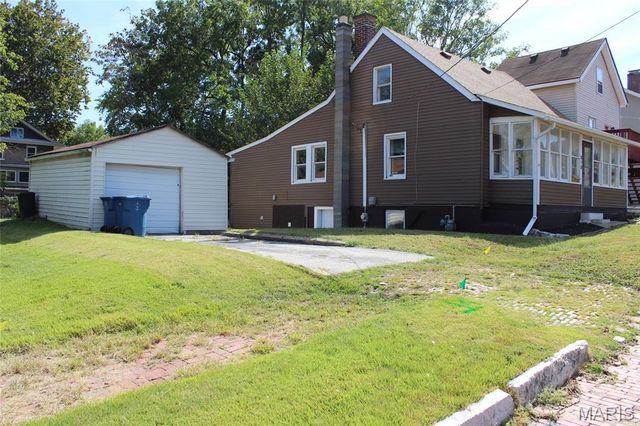 615 George Street, Alton, IL 62002
