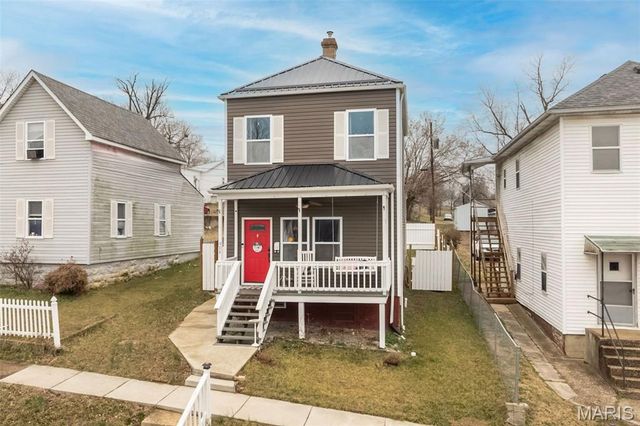 904 N 2nd Street, De Soto, MO 63020