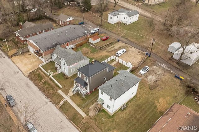 904 N 2nd Street, De Soto, MO 63020