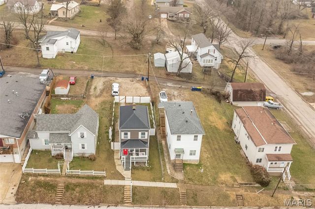 904 N 2nd Street, De Soto, MO 63020