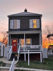 904 N 2nd Street, De Soto, MO 63020