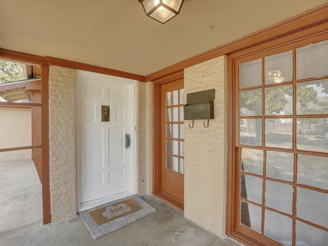 806 Buckalew Street, Dallas, TX 75208