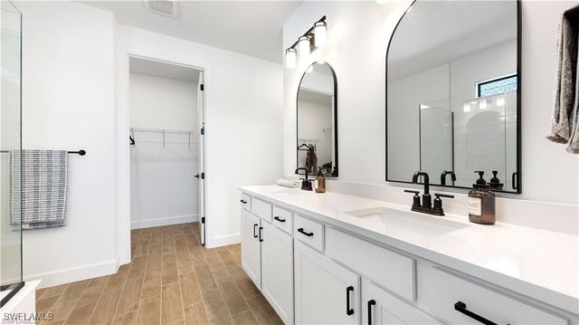 20514 Pebble Glen DR, Estero, FL 33928