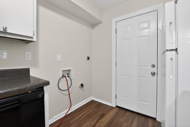 691 CREEKSTONE CIR, Memphis, TN 38127