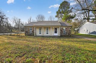 691 CREEKSTONE CIR, Memphis, TN 38127