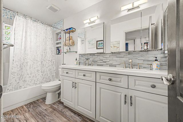 20784 N 62nd Drive, Glendale, AZ 85308