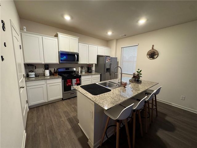 5541 Barberry Avenue, Oakwood, GA 30566