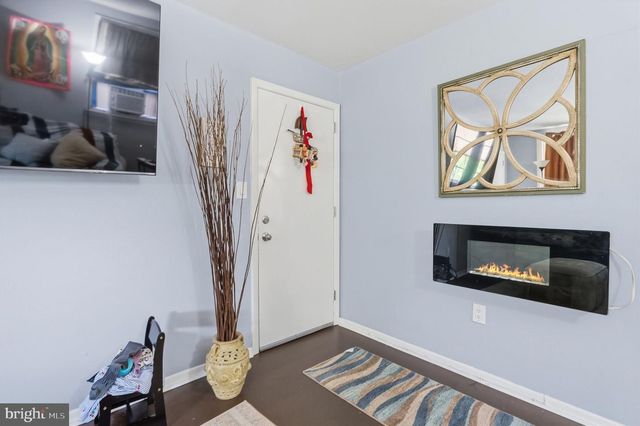 409 W LOGAN ST, Norristown, PA 19401