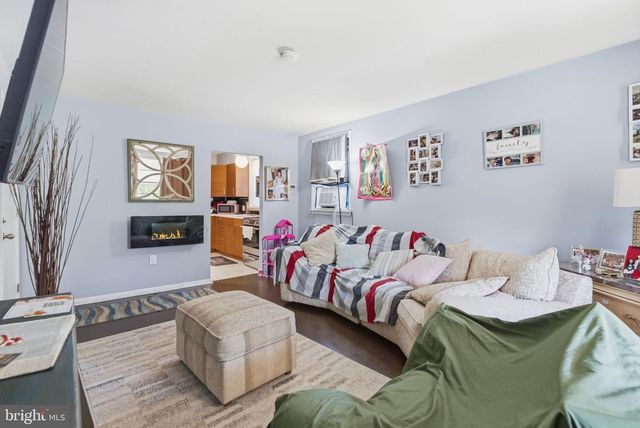 409 W LOGAN ST, Norristown, PA 19401