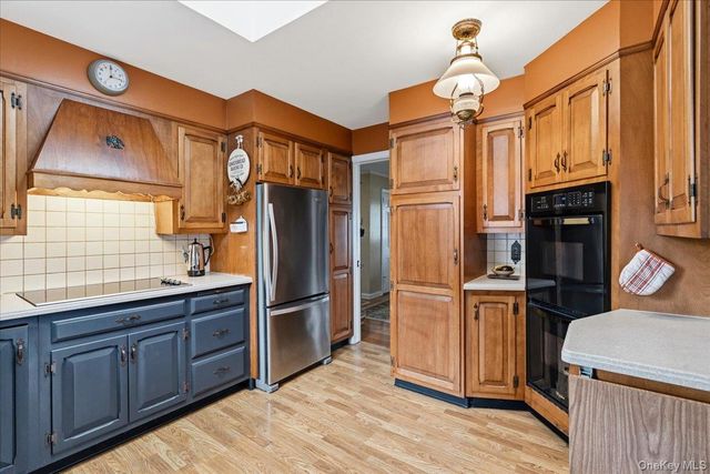 3075 Wilson Avenue, Wantagh, NY 11793