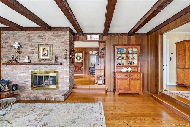 3075 Wilson Avenue, Wantagh, NY 11793