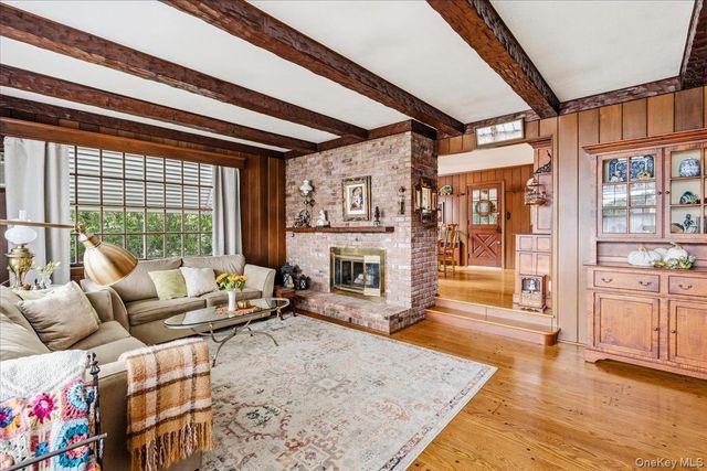 3075 Wilson Avenue, Wantagh, NY 11793