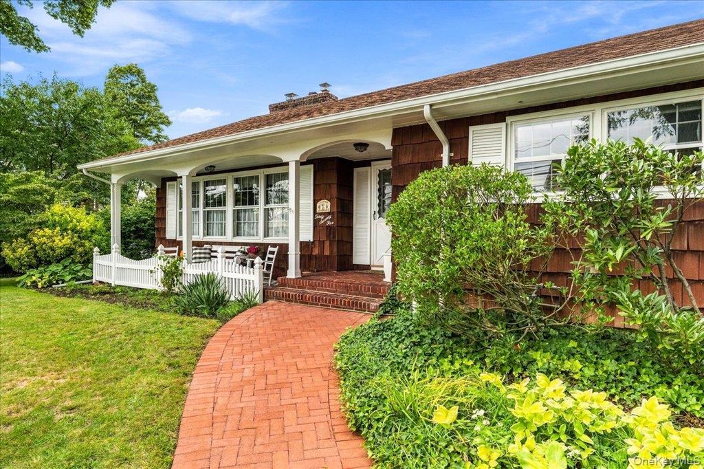 3075 Wilson Avenue, Wantagh, NY 11793