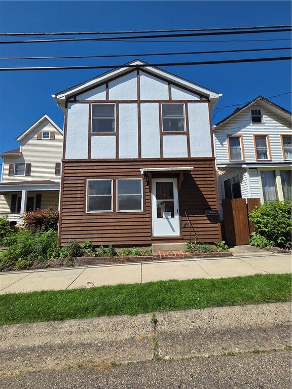 115 Hoeveler St, Springdale Boro, PA 15144