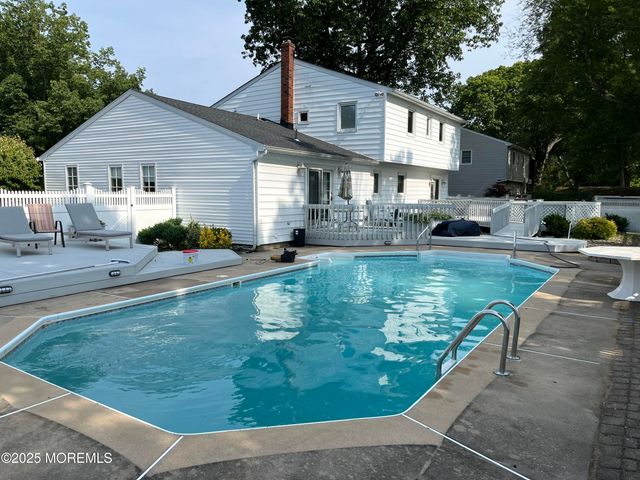 104 Pear Street, Oakhurst, NJ 07755