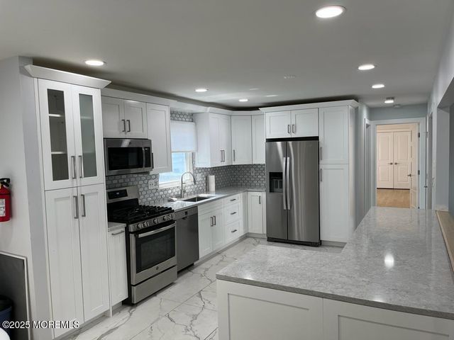 104 Pear Street, Oakhurst, NJ 07755