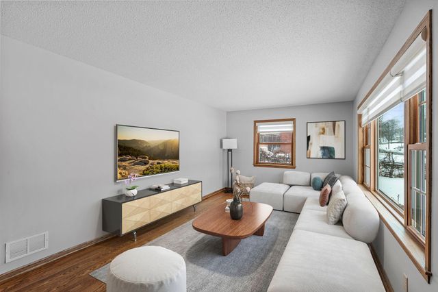 4505 Colorado Street SE, Prior Lake, MN 55372