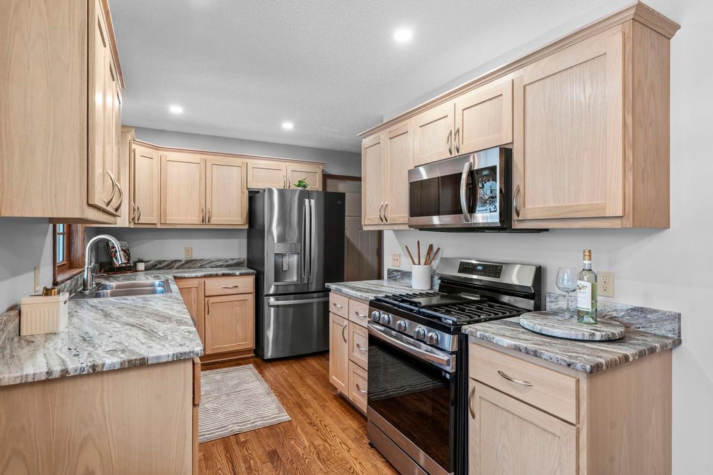 4505 Colorado Street SE, Prior Lake, MN 55372