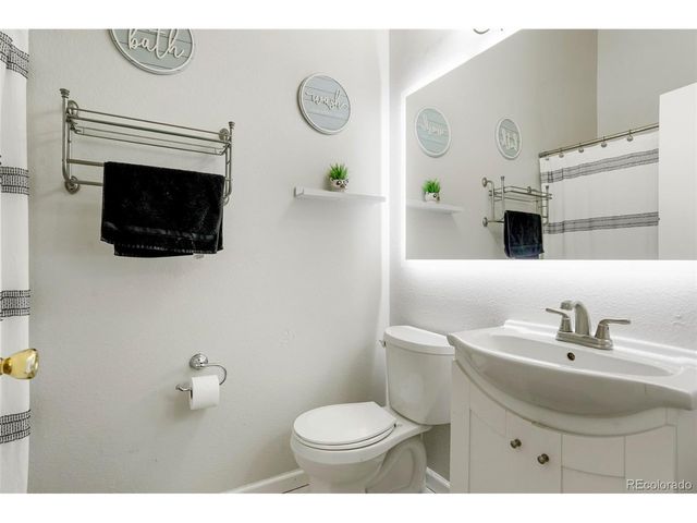 1110 S Waco St D, Aurora, CO 80017
