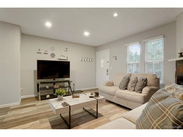 1110 S Waco St D, Aurora, CO 80017
