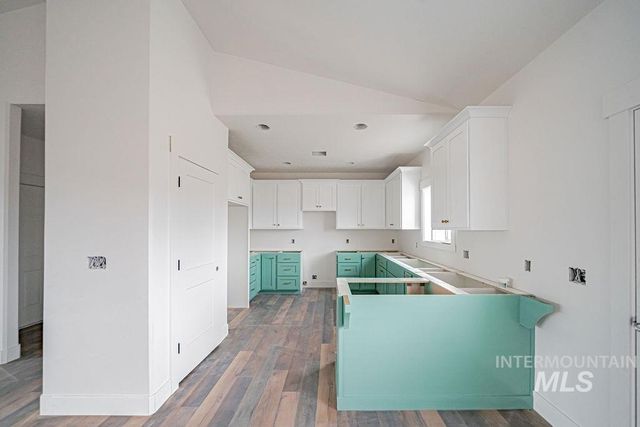 1631 Palm Springs Dr, Idaho Falls, ID 83404