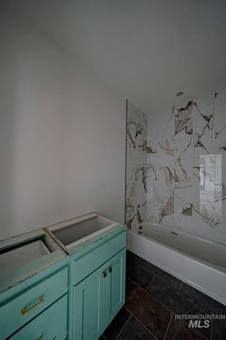 1631 Palm Springs Dr, Idaho Falls, ID 83404