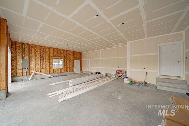 1631 Palm Springs Dr, Idaho Falls, ID 83404