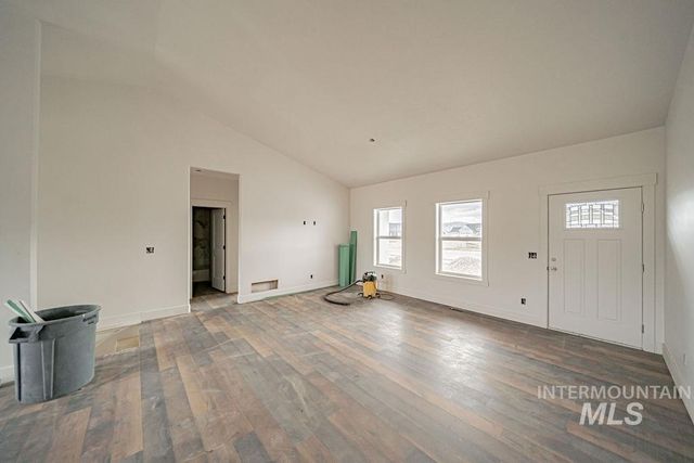 1631 Palm Springs Dr, Idaho Falls, ID 83404