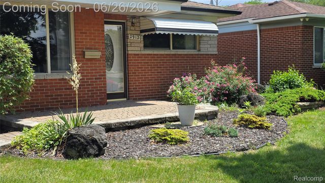 29120 Dover Avenue, Warren, MI 48088