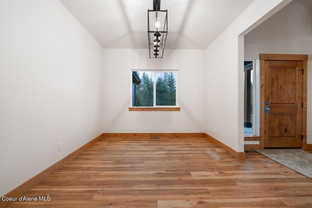 10104 N Hubble Street, Hayden, ID 83835