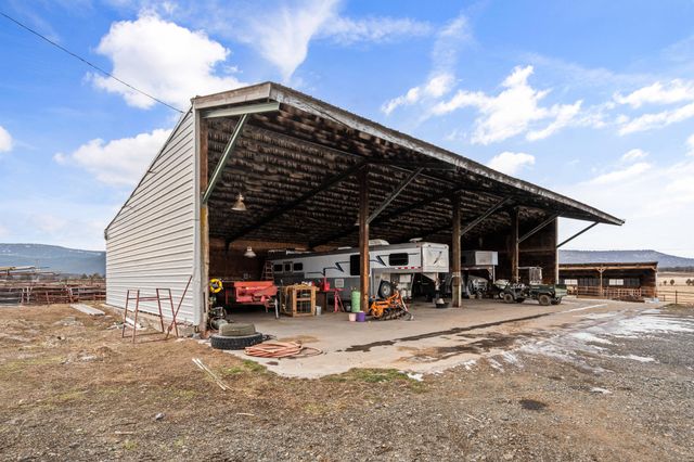 7122 E Langell Valley Road, Bonanza, OR 97623