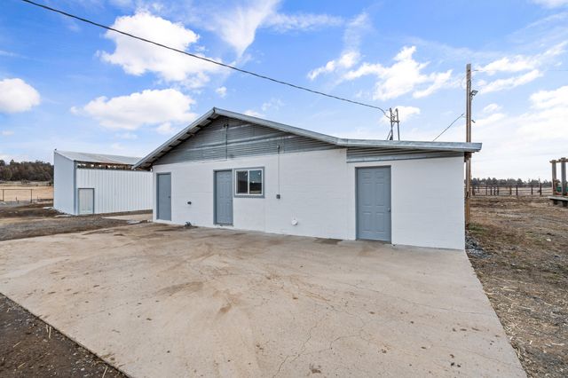 7122 E Langell Valley Road, Bonanza, OR 97623