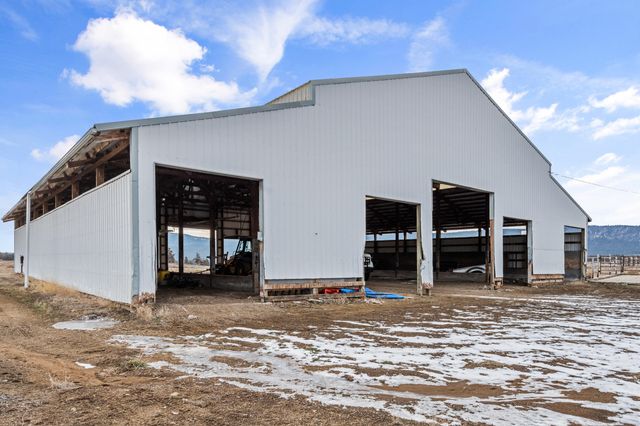 7122 E Langell Valley Road, Bonanza, OR 97623