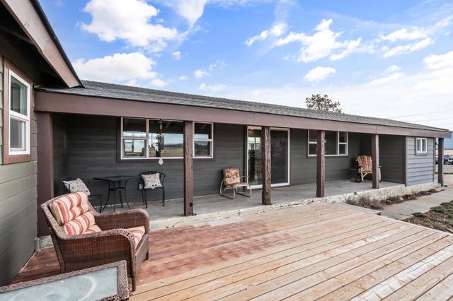 7122 E Langell Valley Road, Bonanza, OR 97623